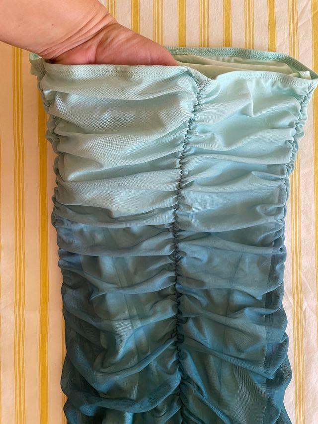 Vestido sin tirantes degradado