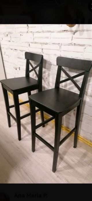 Mesa de comedor alta de madera negra