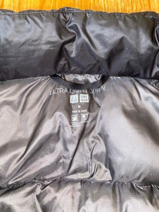 Chaleco Uniqlo Negro Plumas Ultraligero