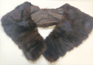 Cuellos de piel auténtica marrón