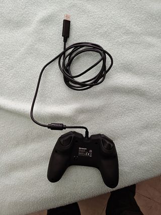Mando para PC con cable USB