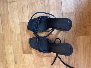 Tacones negros Stradivarius talla 39