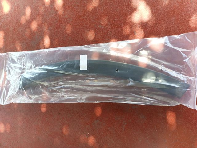 Moldura Toyota RAV 4 Híbrido