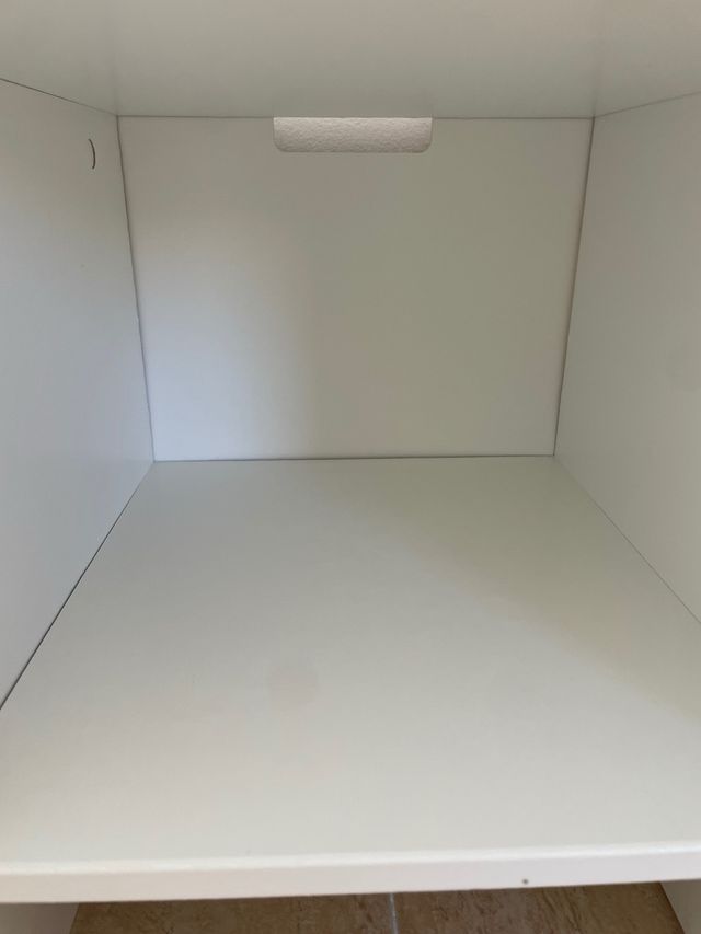 Mueble TV blanco de madera