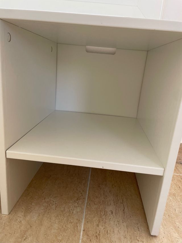 Mueble TV blanco de madera