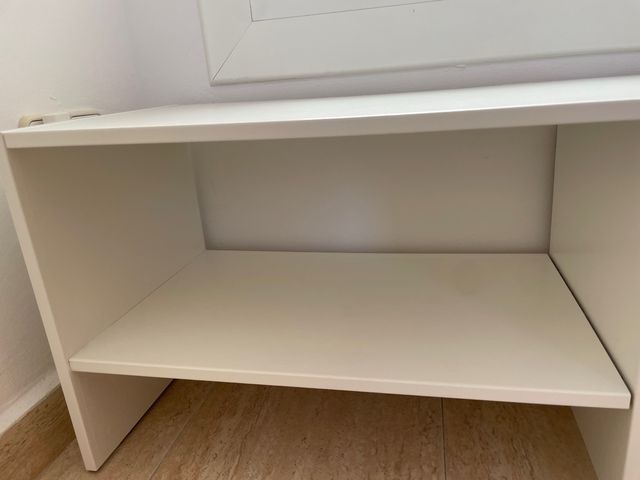 Mueble TV blanco de madera