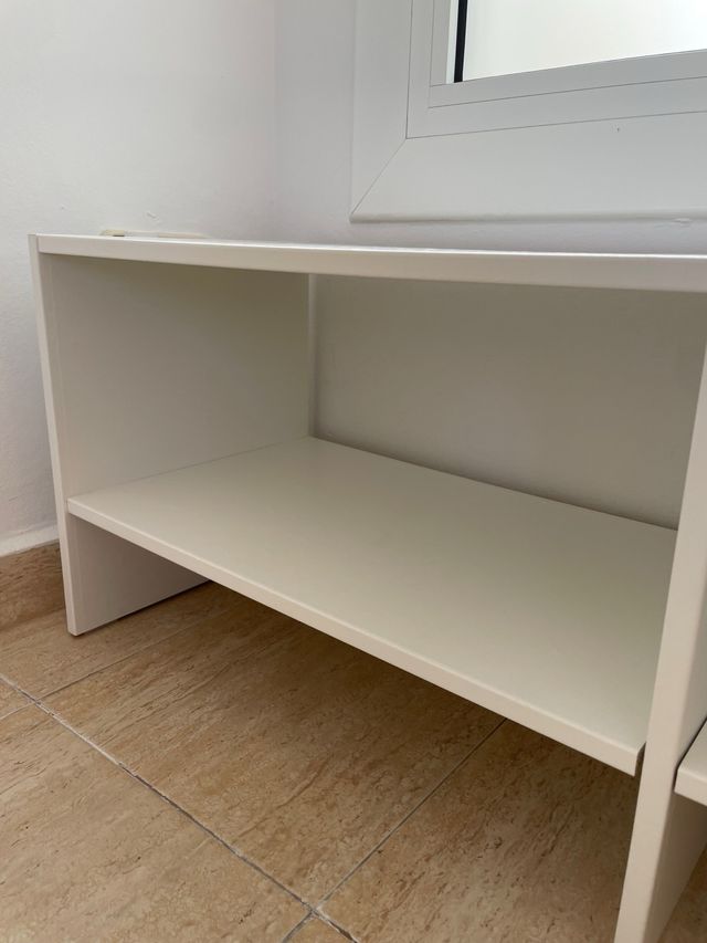 Mueble TV blanco de madera