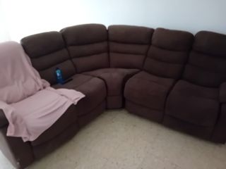 Sofá modular marrón y rosa