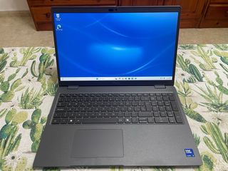 Portátil Dell Latitude 3550 Gris