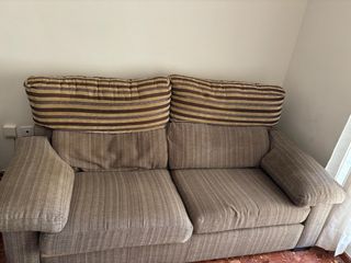 Sofá de 2 plazas en tela beige y marrón