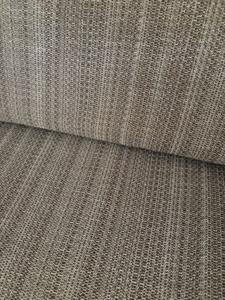 Sofá de 2 plazas en tela beige y marrón