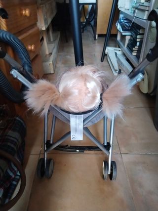 Muñeca con cochecito