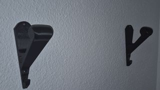 Soporte pared casco y llaves