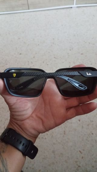 Gafas de sol Ray-Ban Ferrari.