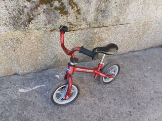 Bicicleta sin pedales roja Chicco