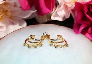 Aros triples chapados en oro con circonitas