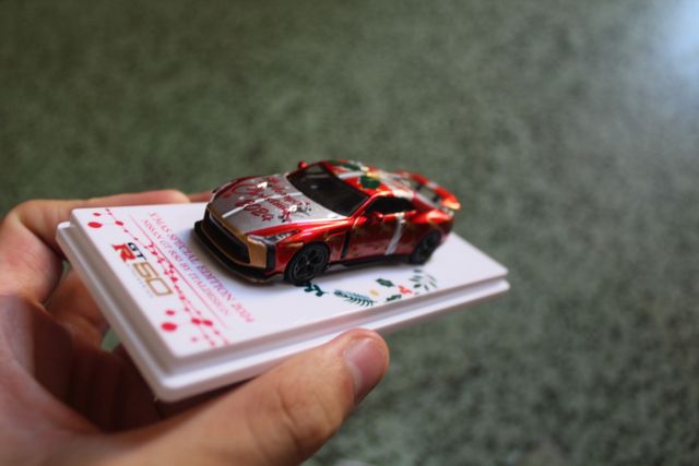 Inno64 Nissan GTR R35 Edición Navidad 2024