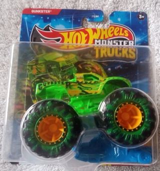 Gungster Monster Trucks 1/64