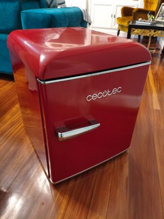 Nevera Cecotec Roja 
