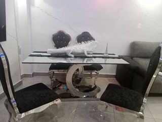Mesa y Sillas de Lujo Chanel