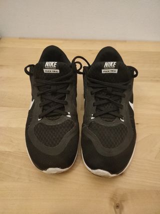 Bambas Zapatillas Nike Negras talla 38 training