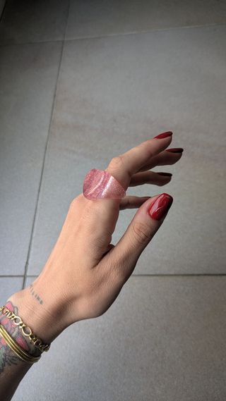 Anillo corazón rosa con purpurina