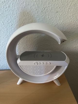 Altavoz Bluetooth Blanco con carga inalámbrica 
