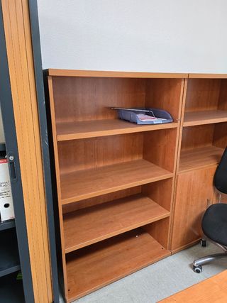 Estanterías de oficina de madera