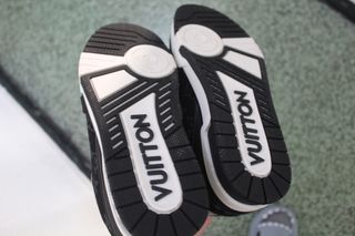 Zapatos Louis Vuitton Talla 36.5 para niños