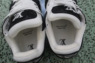 Zapatos Louis Vuitton Talla 36.5 para niños