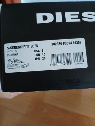 Zapatillas Diesel, Sin estrenar