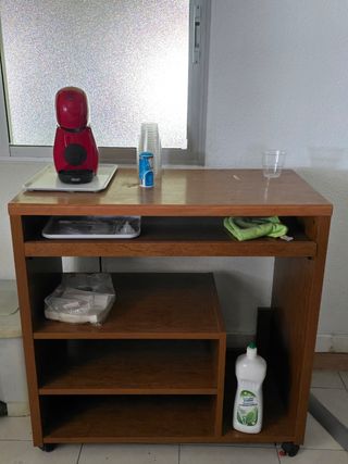 Mueble auxiliar con ruedas