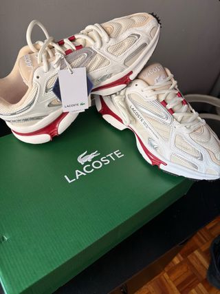 Zapatillas Lacoste L003 2k24 Blancas y Rojas