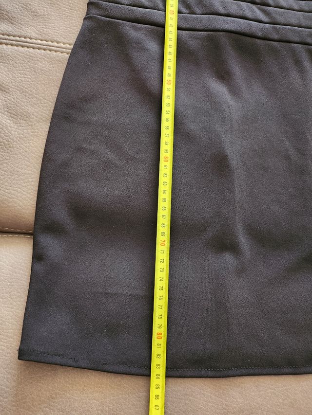 Vestido Negro y Rojo con Encaje