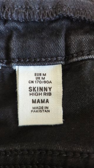2 Pantalones  vaqueros premamá talla M.