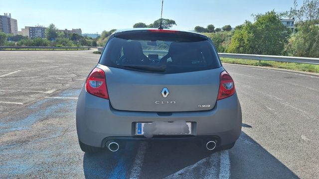 Renault Clio Sport RS Legend