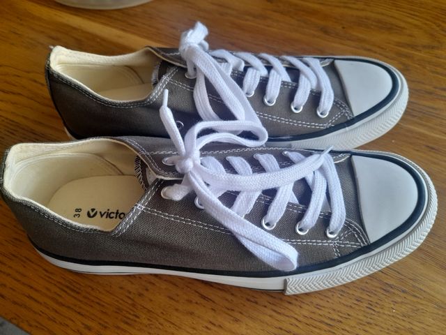 Zapatillas Victoria .Talla 38.0