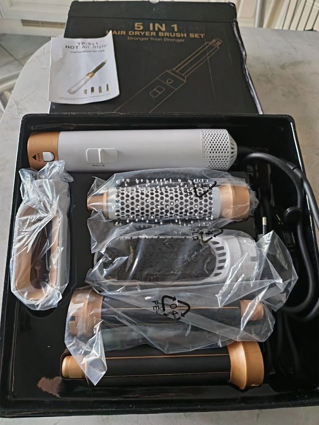 Styler Aria Capelli 5 in 1 Nero Oro