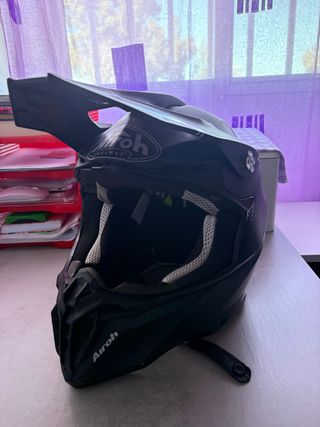 Casco Moto Airoh Negro