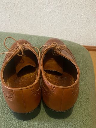 Zapatos de vestir marrones