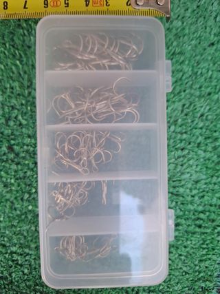 Caja 50 Anzuelos Triples Poteras