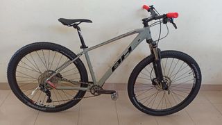 Bicicleta BH 2.0 Gris