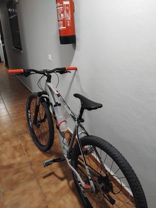 Bicicleta BH 2.0 Gris
