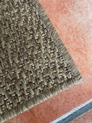 2 tappeti beige/marroni in vimini e juta