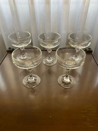 Set di 5 bicchieri da champagne antichi