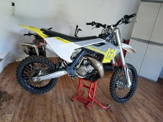 Husqvarna TC85 2023 Moto de Cross
