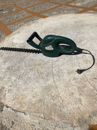 Cortasetos eléctrico verde