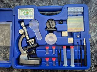 Microscopio para niños con accesorios