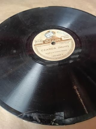 3 discos gramófono,  foxtrot,vals, zíngara.