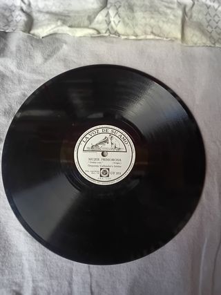 3 discos gramófono,  foxtrot,vals, zíngara.